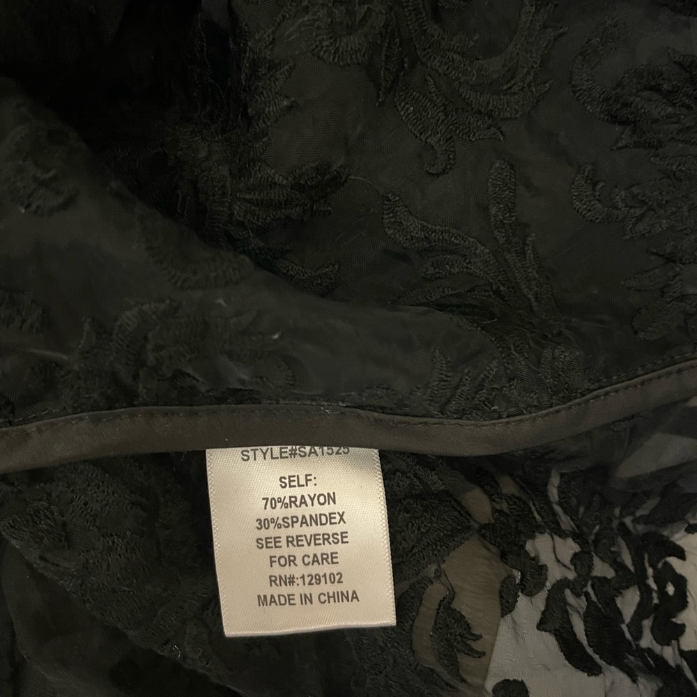 Staand Black Lace Top - Picture 7 of 8